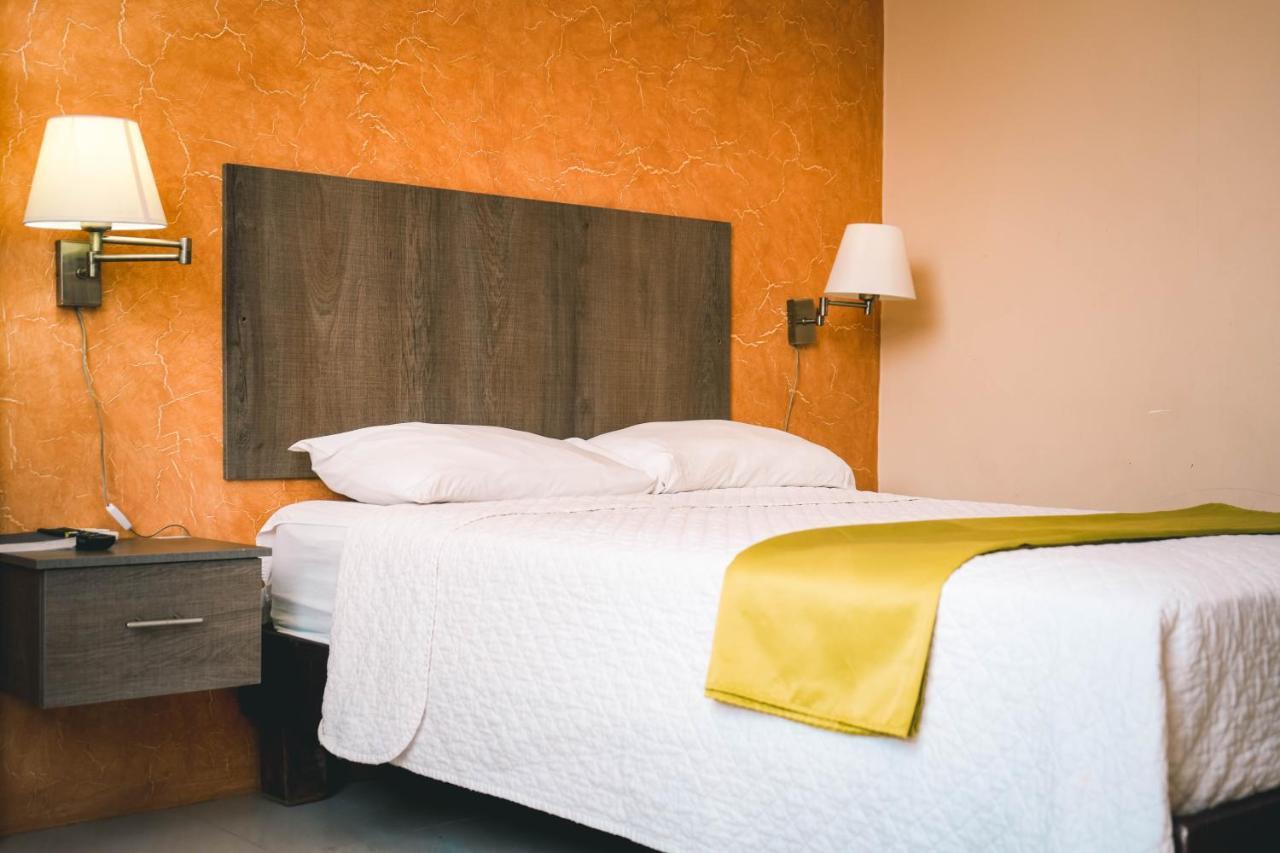 Hotel Manta Beach Madrigal Kültér fotó