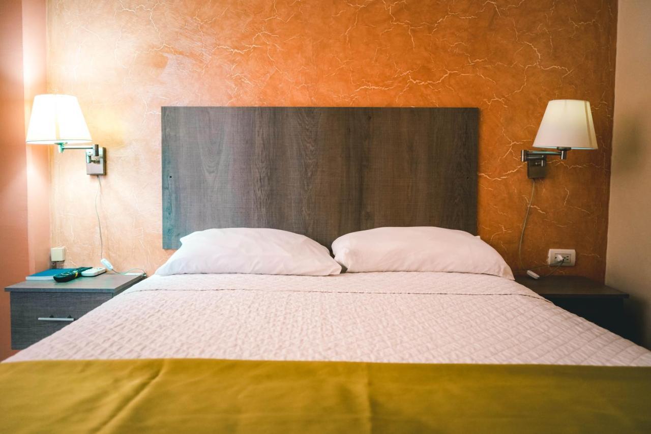 Hotel Manta Beach Madrigal Kültér fotó