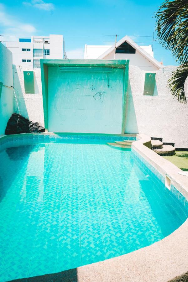 Hotel Manta Beach Madrigal Kültér fotó
