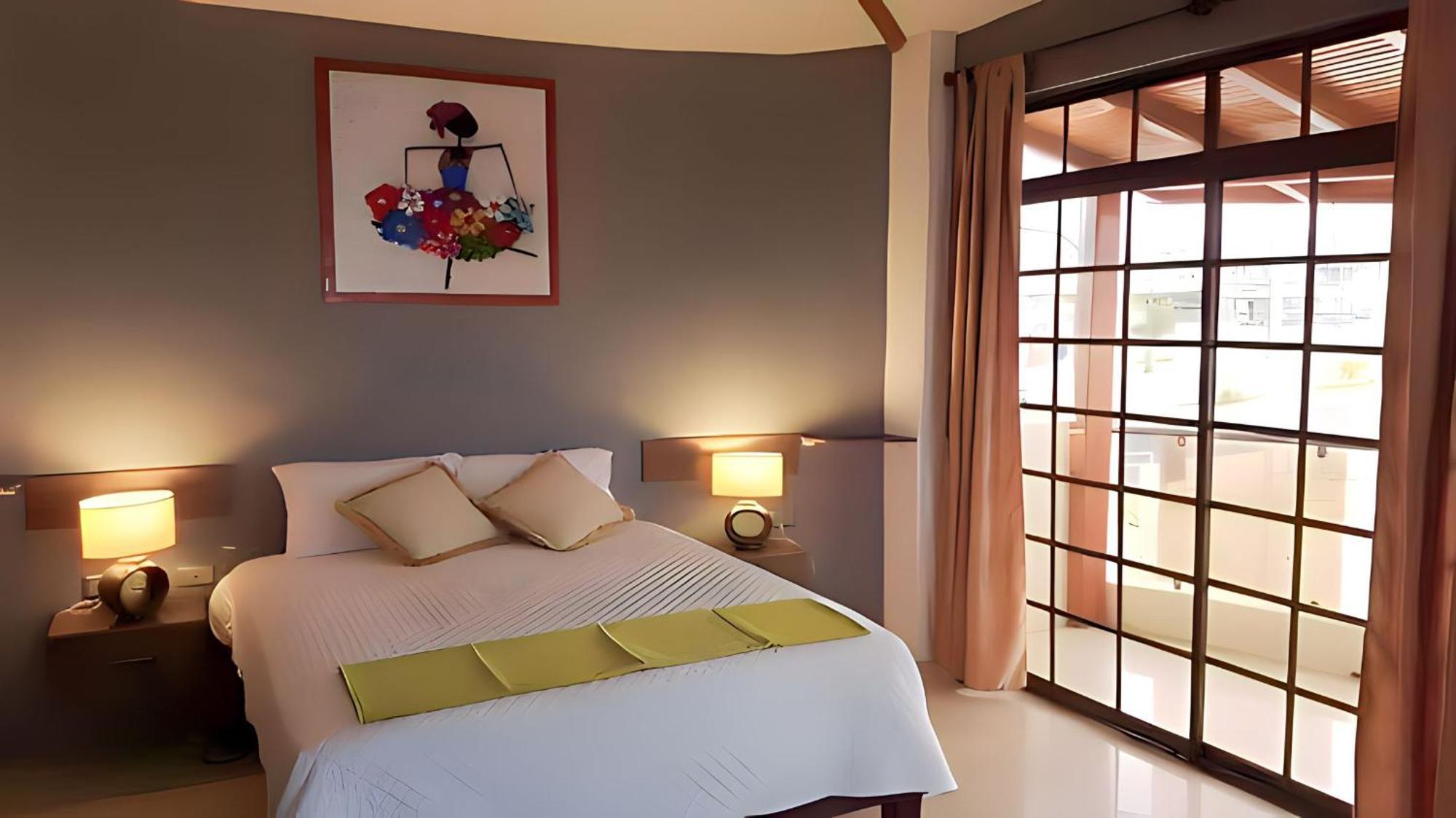 Hotel Manta Beach Madrigal Kültér fotó